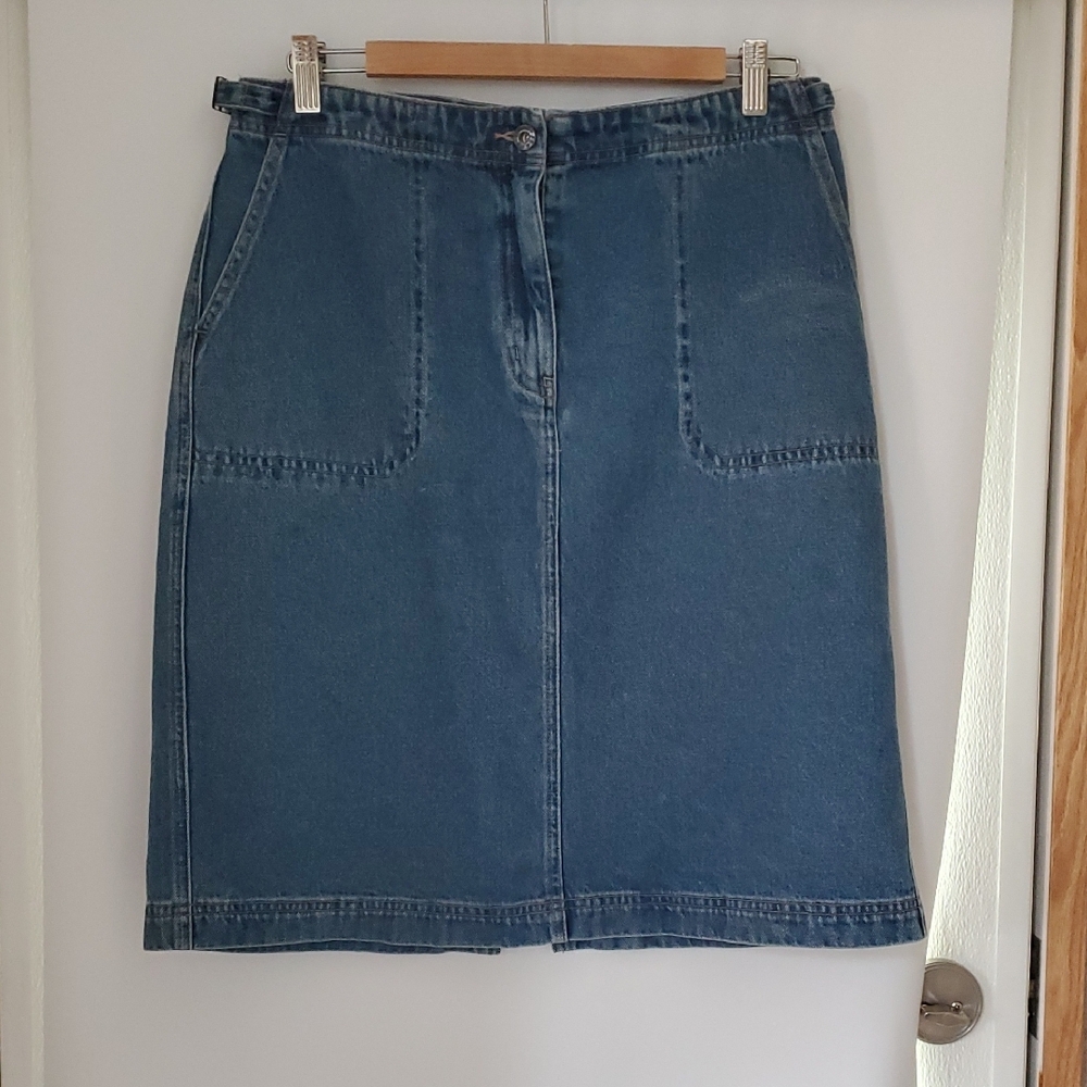 Blue Knee-Length Pencil Skirt for Casual Wear